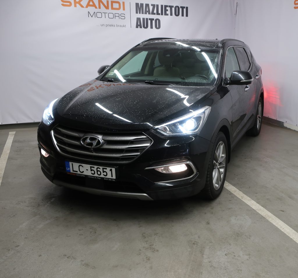 Hyundai SantaFe 4x4 | Skandi Motors